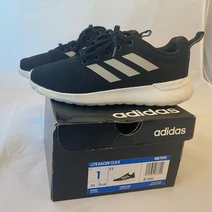 NIKE Lite Racer Sneakers, Size: 1